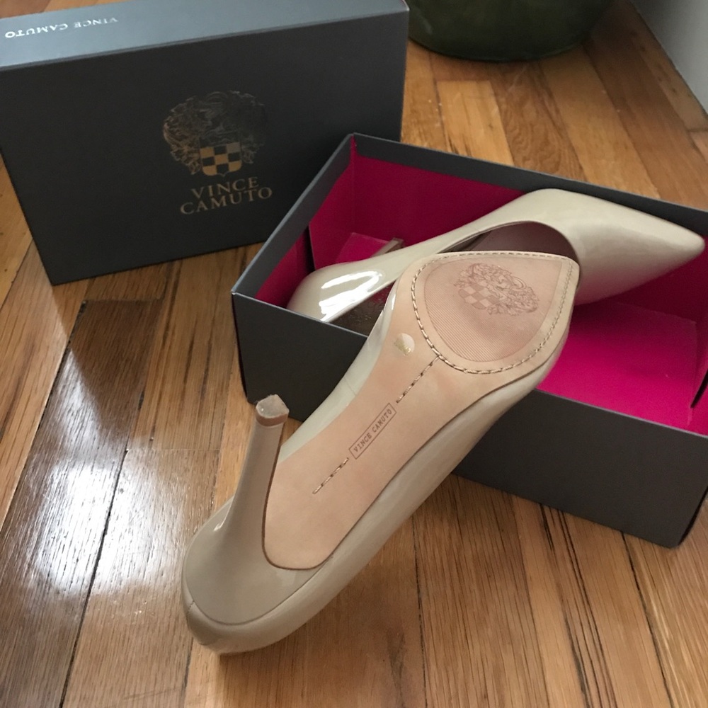 Vince Camuto size 10