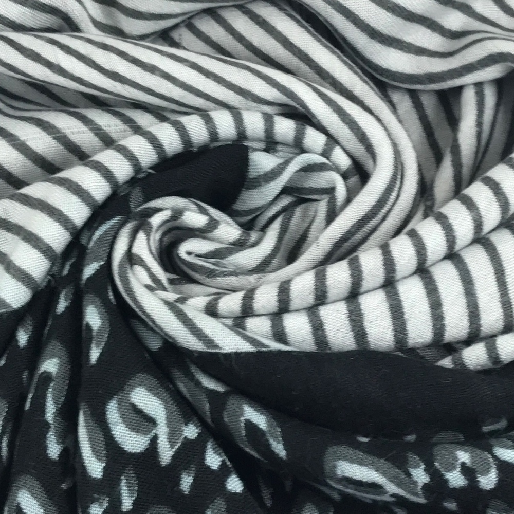 Black and White Print Scarf for Women
