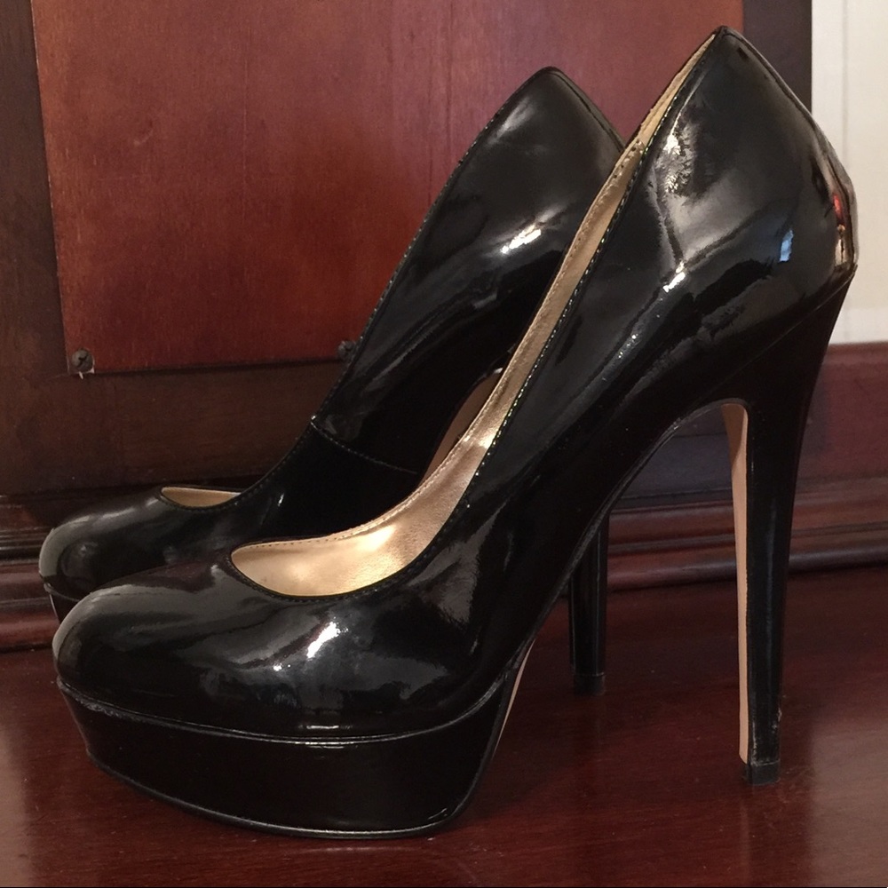 J Lo Black Patent Leather Pump