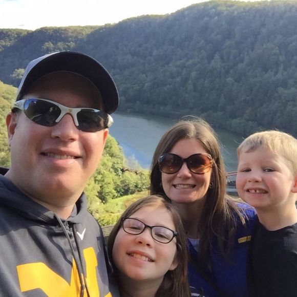 Meet your Posher, Chris - Picture 1 of 1