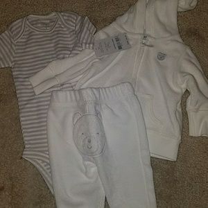 Neutral baby sweatsuit set