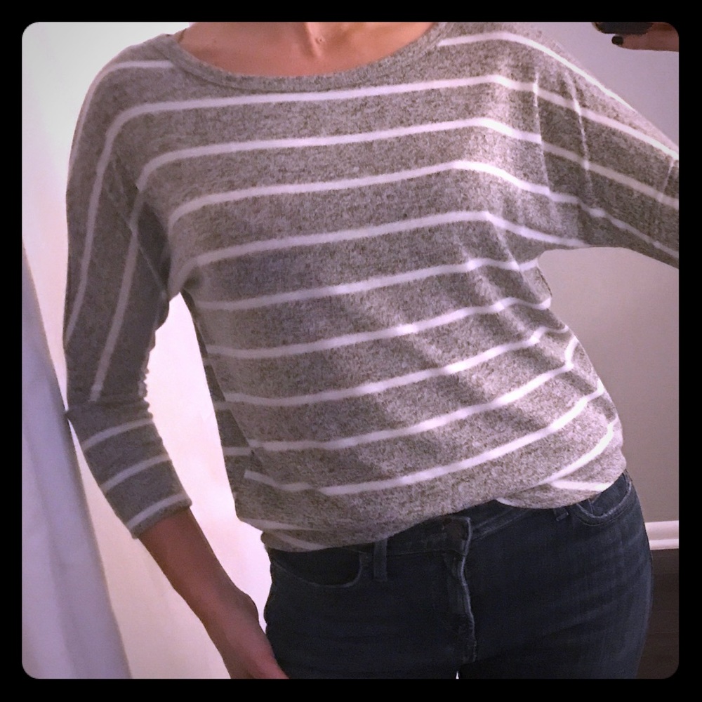 Knit striped super comfy 3/4 Top.