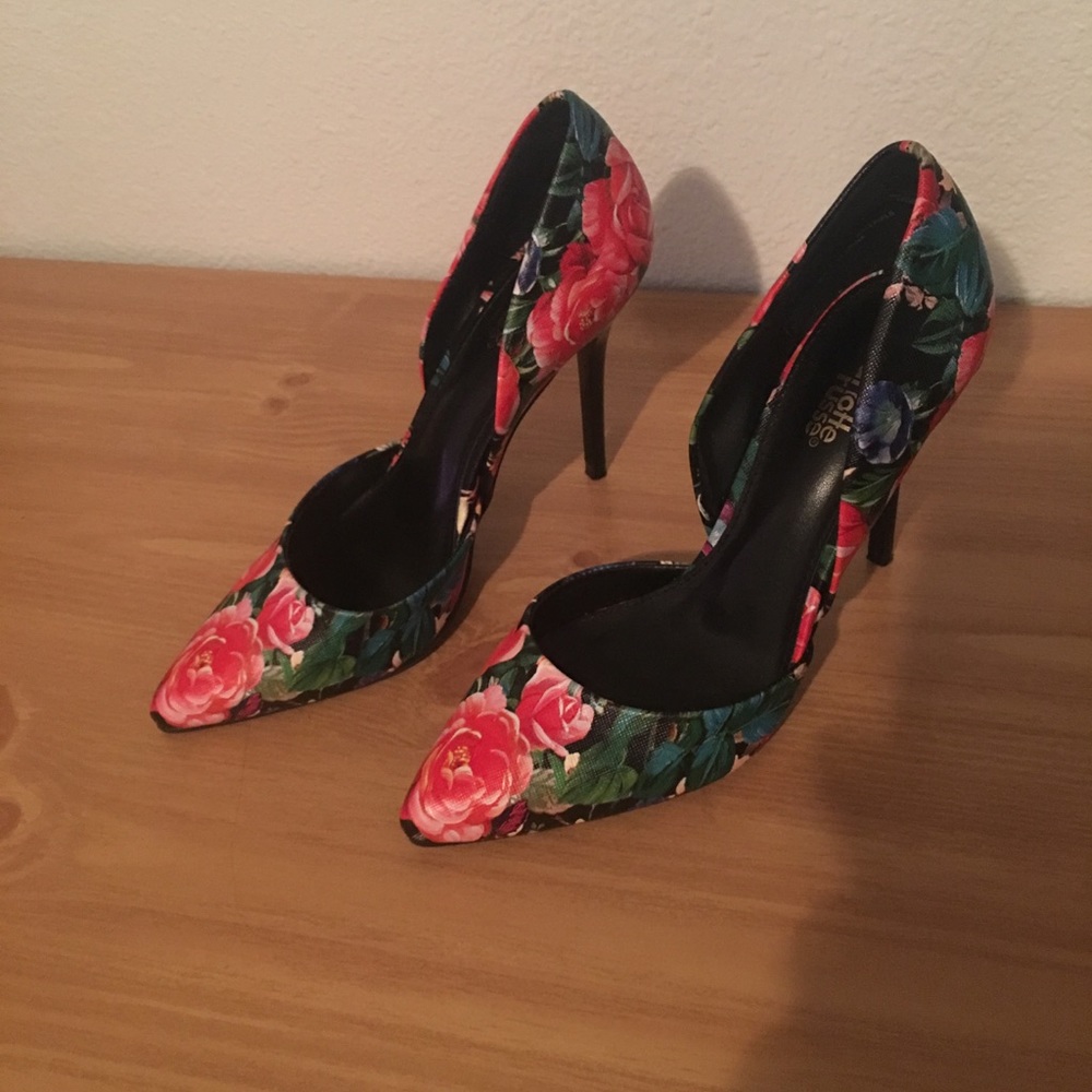 Charlotte Russe floral heels. Size 7.