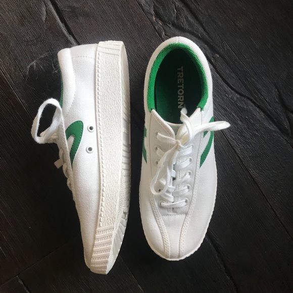 Tretorn Shoes - TRETORN SNEAKERS TENNIS SHOE Size 6.5