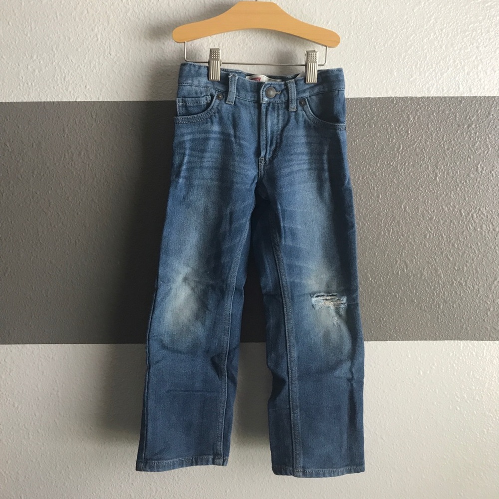 Levi’s Distresses Knit Jean _ B3G1 Free