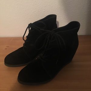 Madden girl booties. Solid black. Size 7.