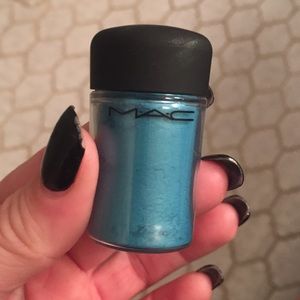 MAC pigment