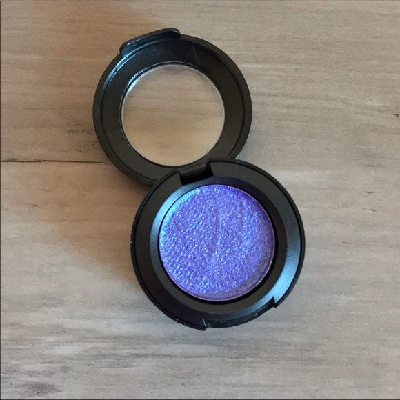 New! All Natural Mineral Makeup Eyeshadow - Picture 2 of 2