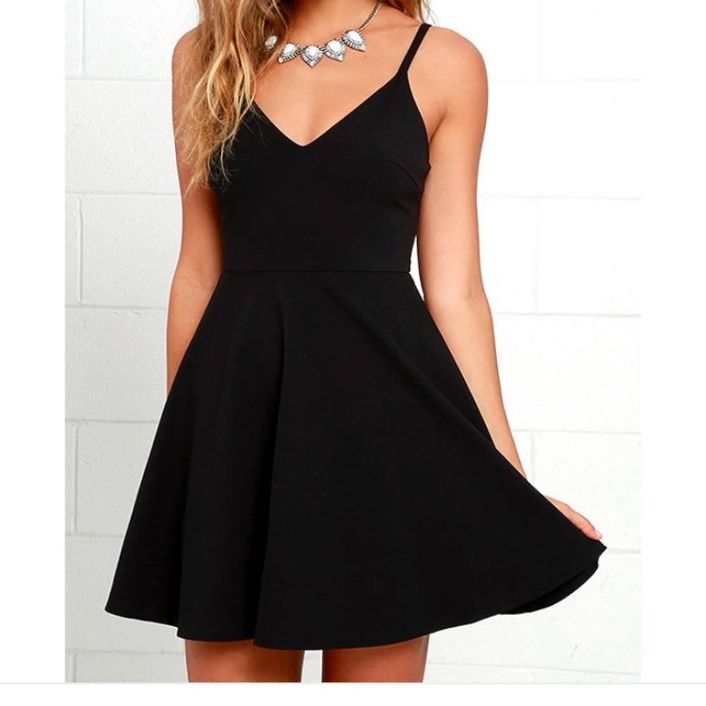 Lulu’s Black Skater Dress M