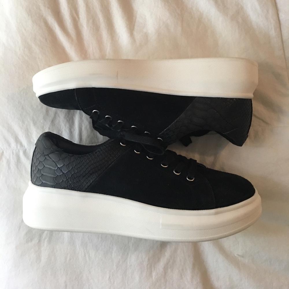 FINAL REDUCTION!!!  J/Slides brand new never worn