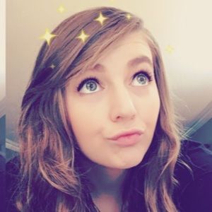 Meet your Posher, Connie