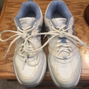 Cross training shoes