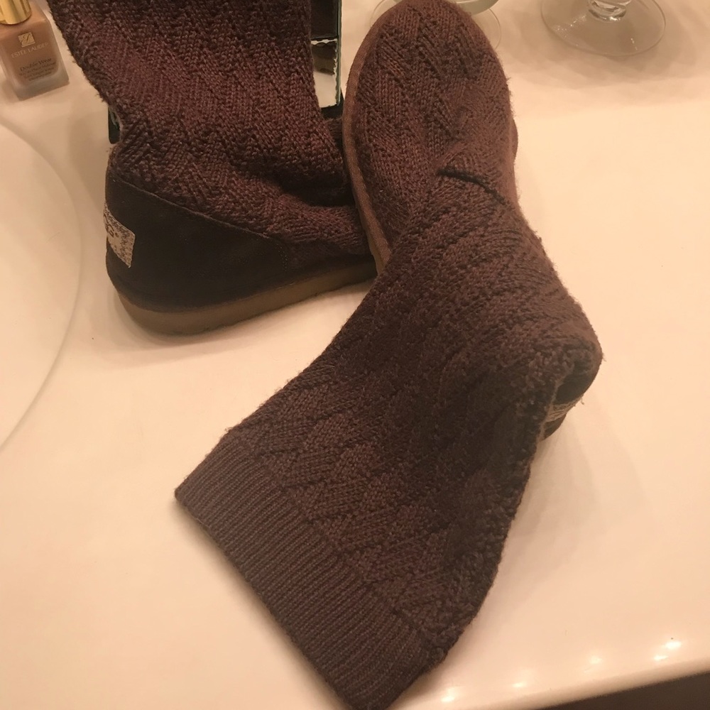 Authentic UGG Sweater Brown Boots