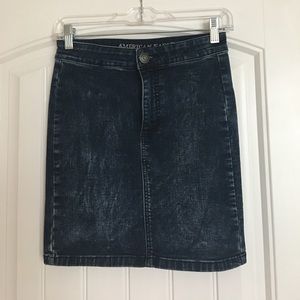 High wasted AE shirt