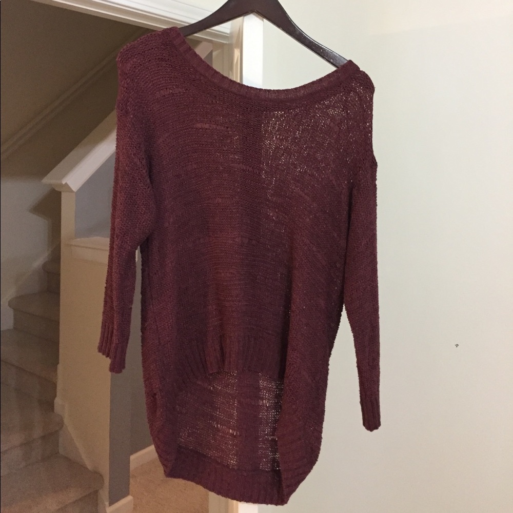 Light-weight sweater