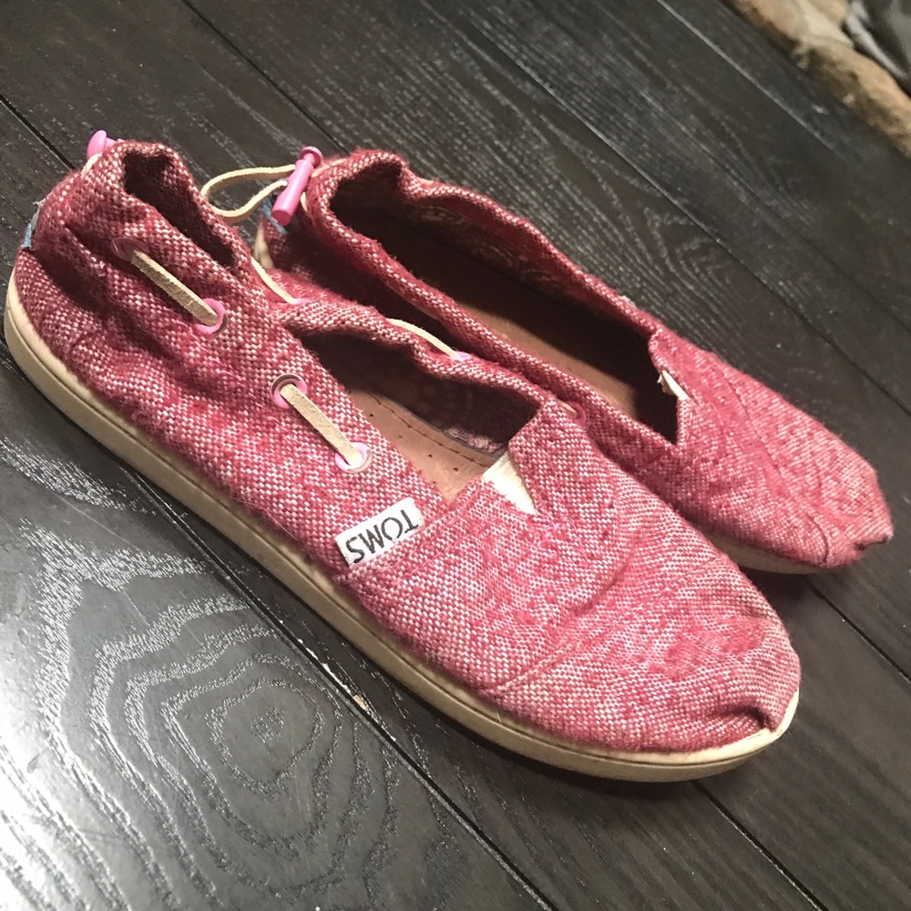 Toms