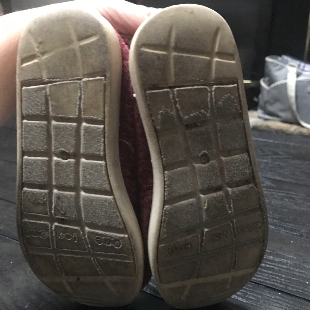 Toms - Picture 4 of 4