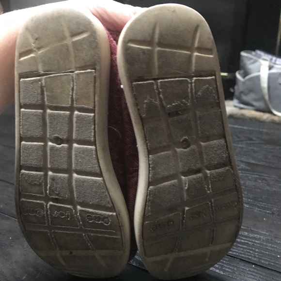 Toms - Picture 4 of 4