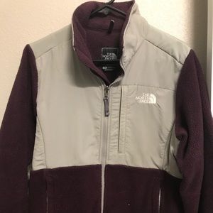 North face fleece! Loved, great deal!