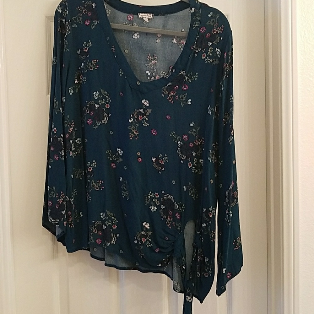 Chiffon side tie top
