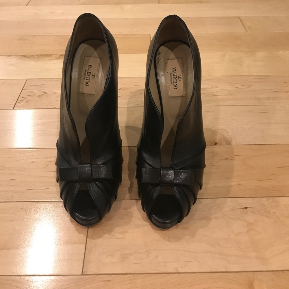 Valentino black leather shoes!