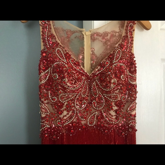 Mac Duggal - Picture 6 of 8
