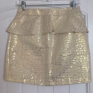 F21 mid rise shirt for a night out. 🍸