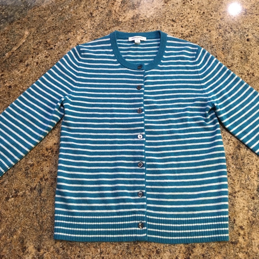 Banana Republic lambswool cardigan S