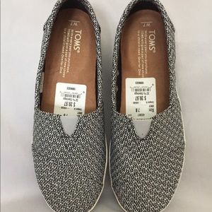 Toms canvas slip ons size 7B NEW