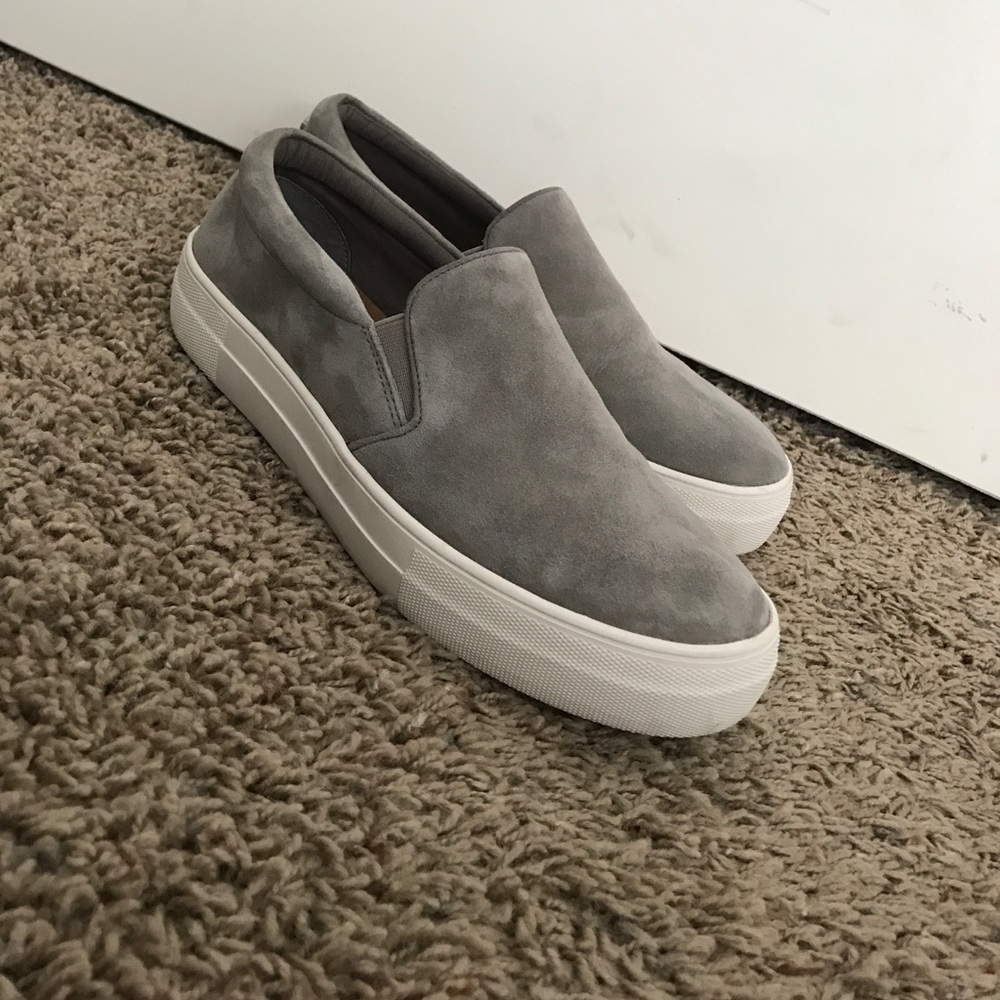 Steve Madden slip on sneakers