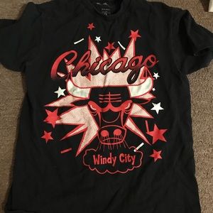 Men's Medium Chicago Bulls shirt