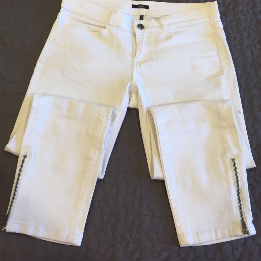 JACOB cropped white jeans!