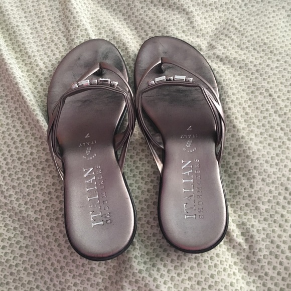 Cute grey sandals - Picture 2 of 2