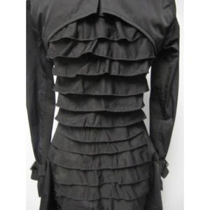 HEAD TURNING BLACK BCBG JACKET SIZE L