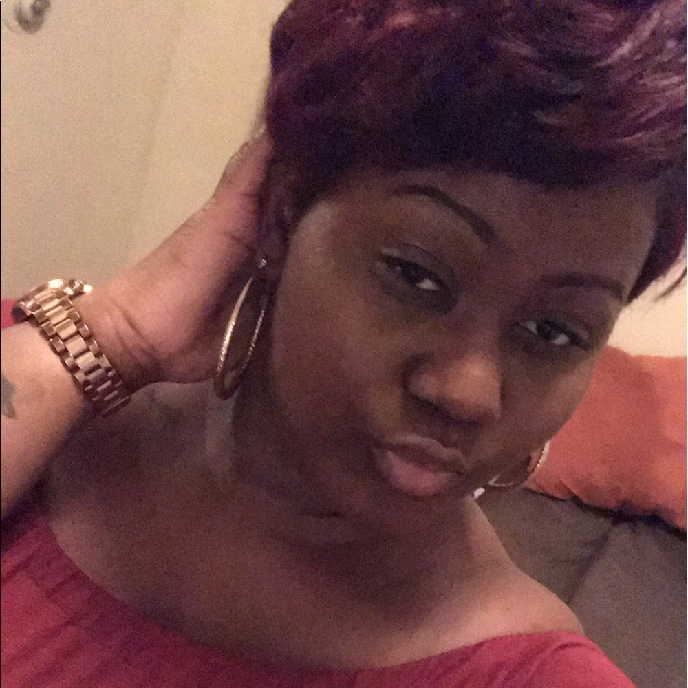 Meet your Posher, Latifah