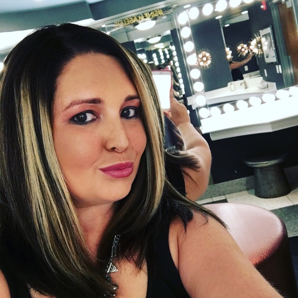 Meet your Posher, Shelby - Picture 2 of 2