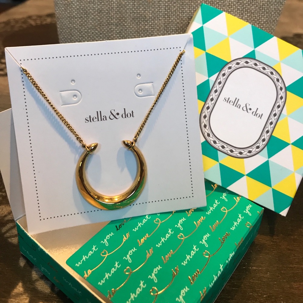 Strlla & Dot Double Horn Pendant