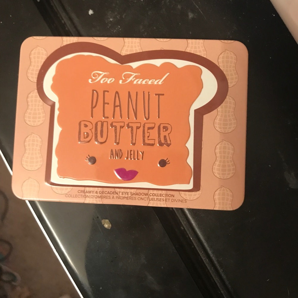 Too faced peanut butter pallet