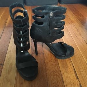 Camilla Skovgaard Leather Black Heel size 6