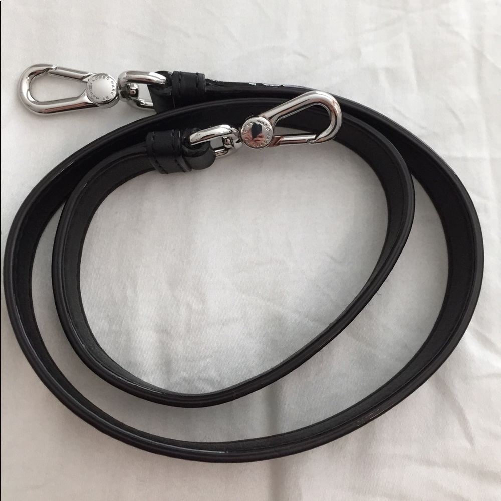 Marc Jacobs black shoulder strap