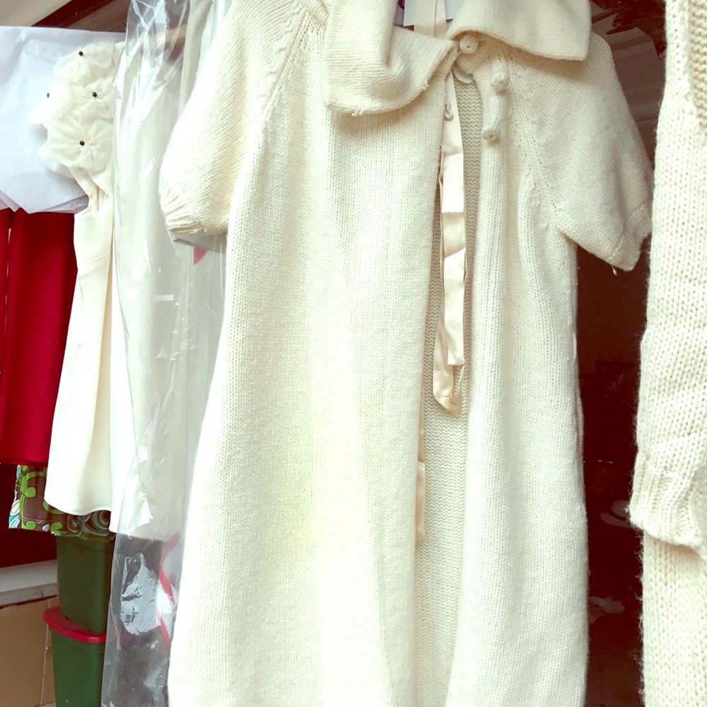 Rhys Dwfen cream short sleeve sweater