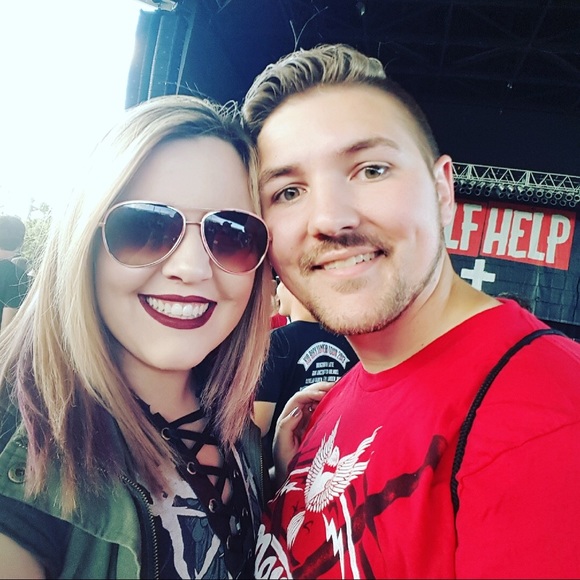 Meet your Posher, Lincoln - Picture 2 of 2