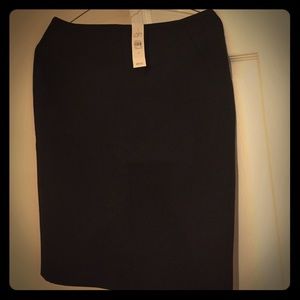 NEW LOFT black pencil skirt