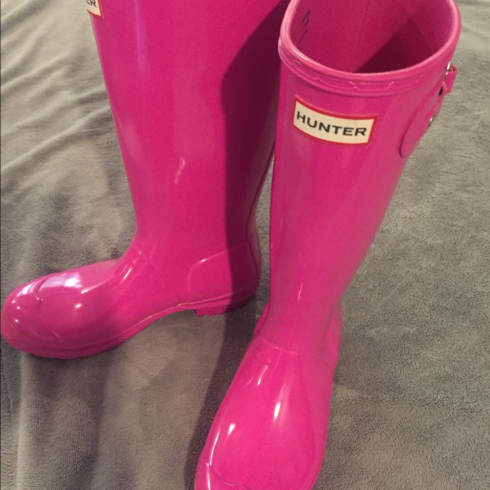 Girls Hunter tall pink glossy boots
