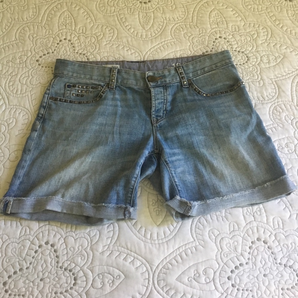 Gap 1969 Boyfriend Denim Shorts