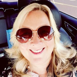 Meet your Posher, Robyn