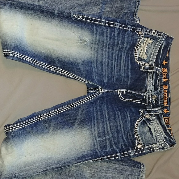 SOLD Rock Revival skinny jeans! - Picture 2 of 4