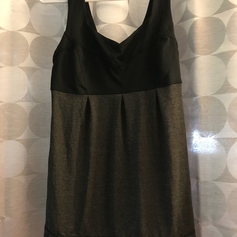 Lululemon Tank Size 6 REDUCED!!!
