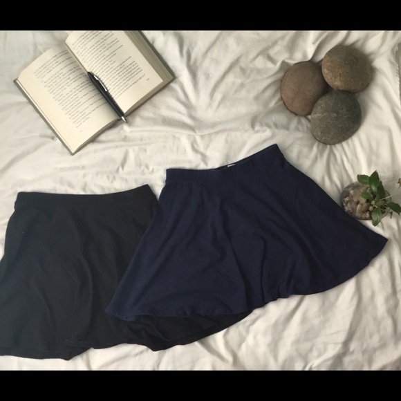 🚫sold🚫3 Skirt Bundle all For a steal.❤️❤️ - Picture 2 of 5