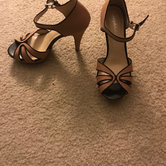 Kelly & Katie women's heels, size 7 - Picture 2 of 3